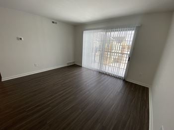 Thornridge apartments - vinyl plank floors